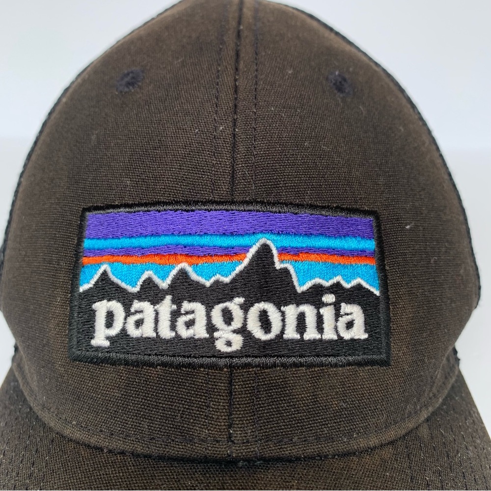 PATAGONIA P-6 LOGO TRUCKER HAT - Picture 6 of 12